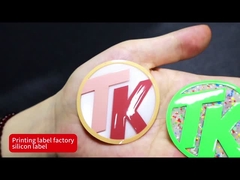 반사 효과를 가진 친환경 3D 실리콘 열 전달 옷 라벨