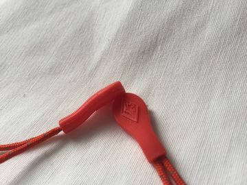 생생한 디자인 옷을 위한 튼튼한 고무 지퍼 끌어당기는 사람 유효한 어떤 크기