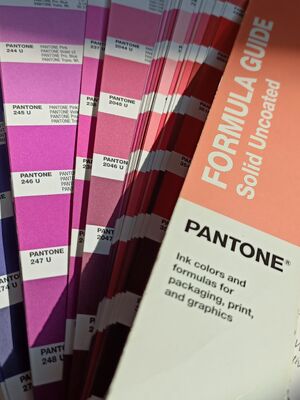 의류를 위한 직물 패치에 맞춤형 우아한 로고 embroidery 디자인에 embroidered 전체