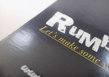 돋을새김하는 로고 친절한 끈 피부를 가진 서류상 의복 걸림새 꼬리표 - 인쇄
