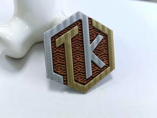 OEM 의류를 위한 열전달 상표를 인쇄하는 헝겊 조각에 3d 돋을새김된 Tpu Pvc 고무 실리콘 철